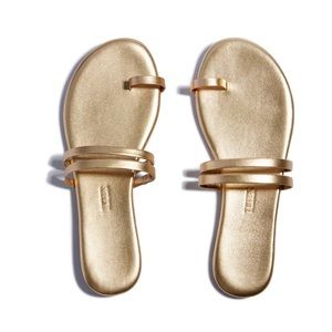 TKEES gold dainty sandal 🆕